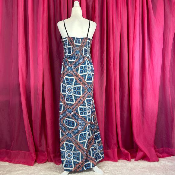 Pink Rose blue patterned shirred back maxi dress, L - Picture 2 of 7